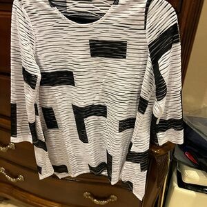 Stylish Black and White Long Sleeve Top